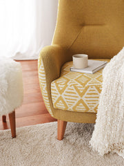 Fauteuil crapaud style scandinave Calido Tissu bouclette Jaune et Blanc