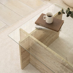 Table basse design Kinda L105cm Verre Transparent et Effet travertin Beige