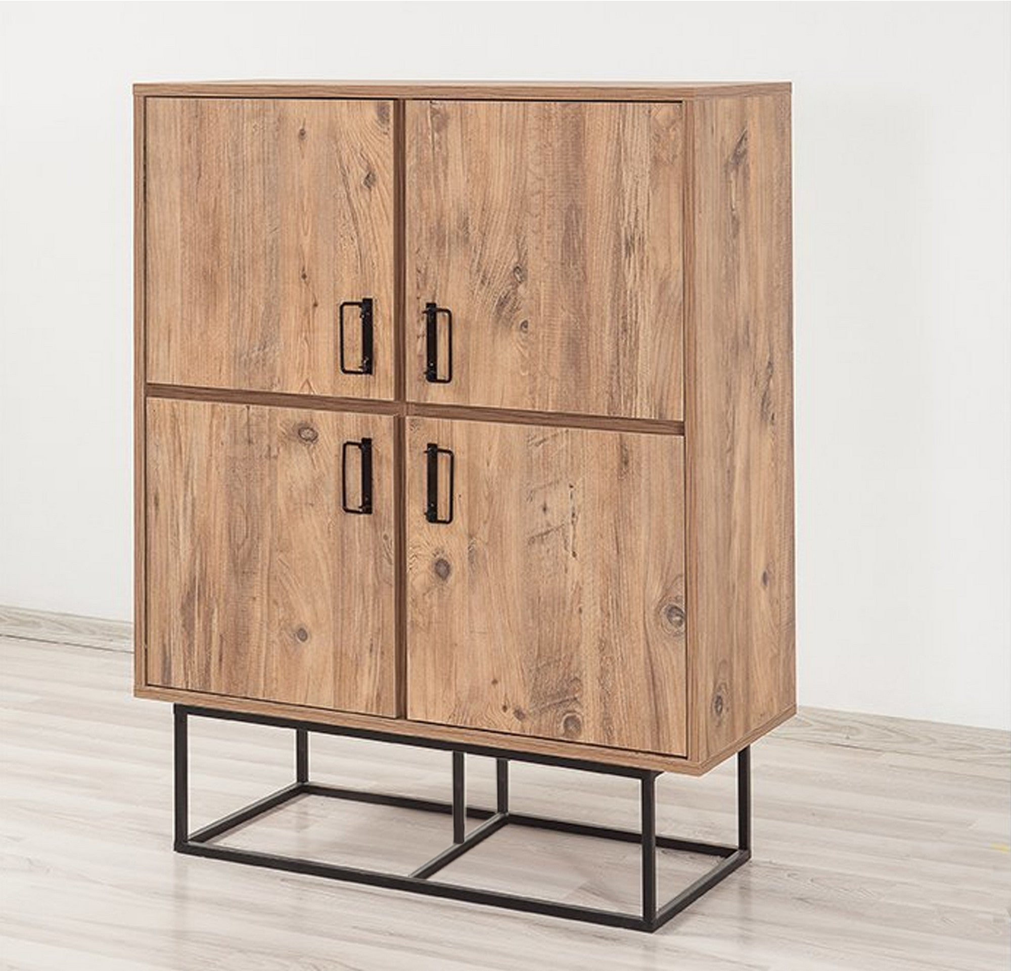 Buffet haut style industriel 4 portes Feneta Bois clair