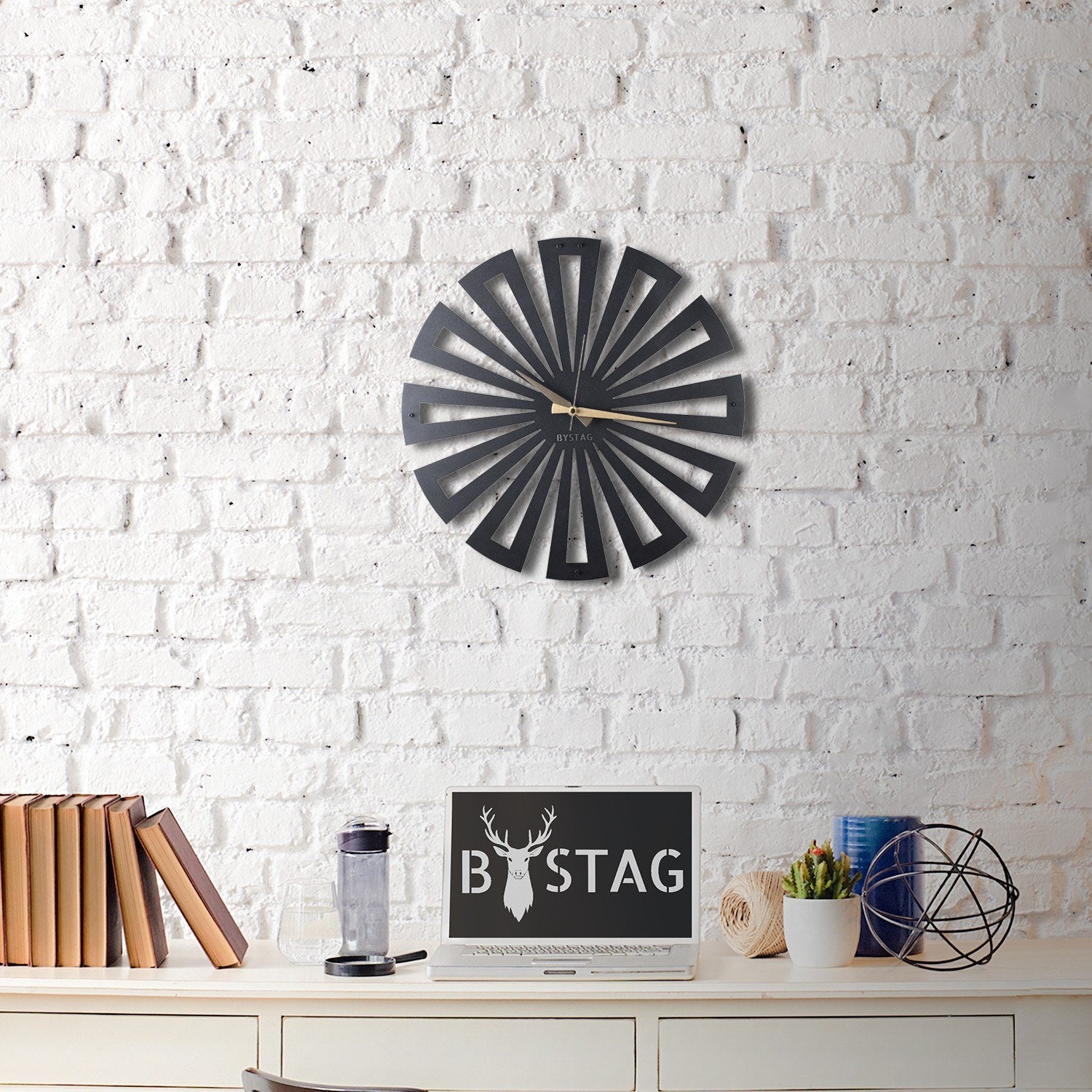 Horloge murale design Martel D50cm Métal Noir