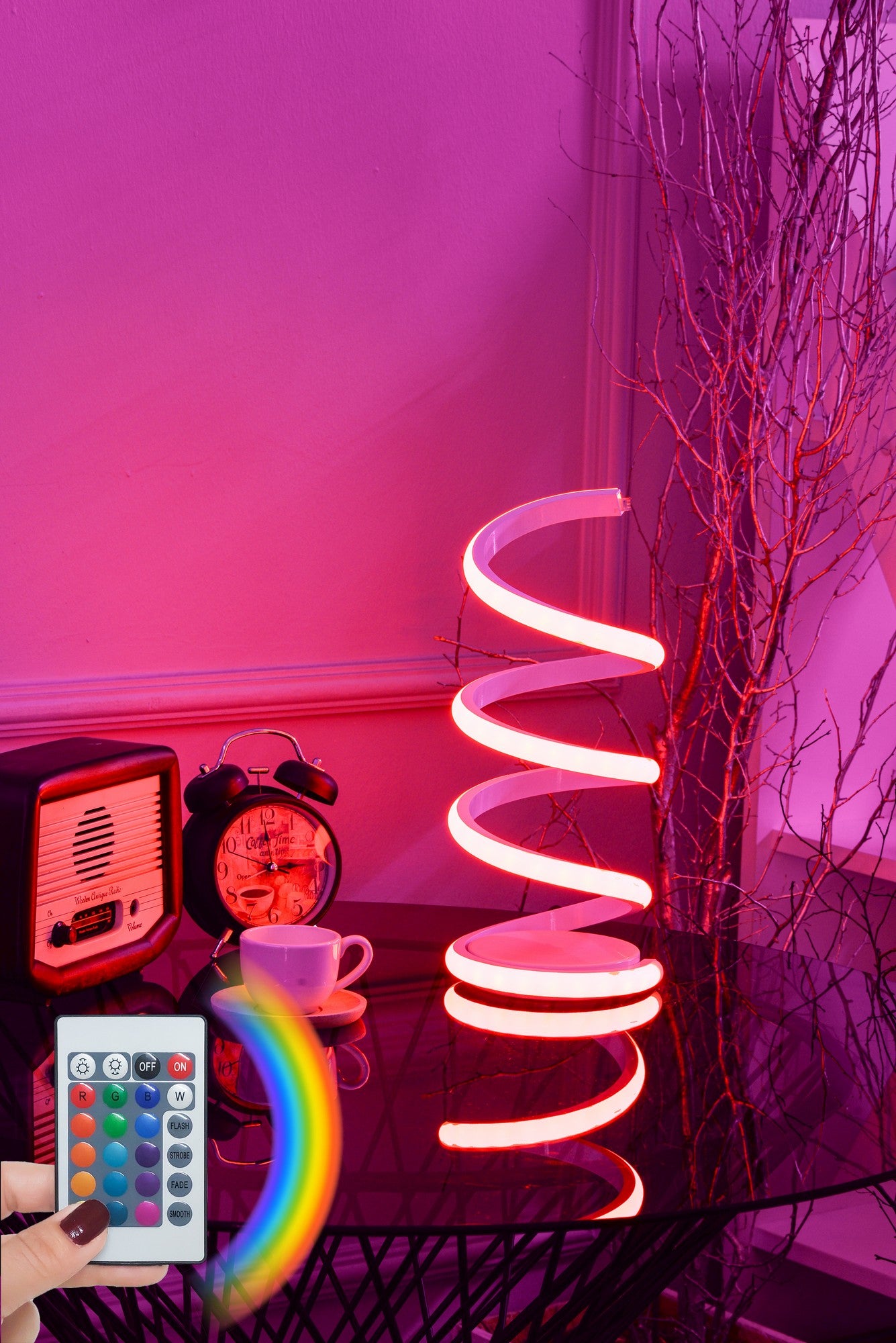 Lampe à poser design spiral Jonc H35cm Métal Blanc et LED Multicolore