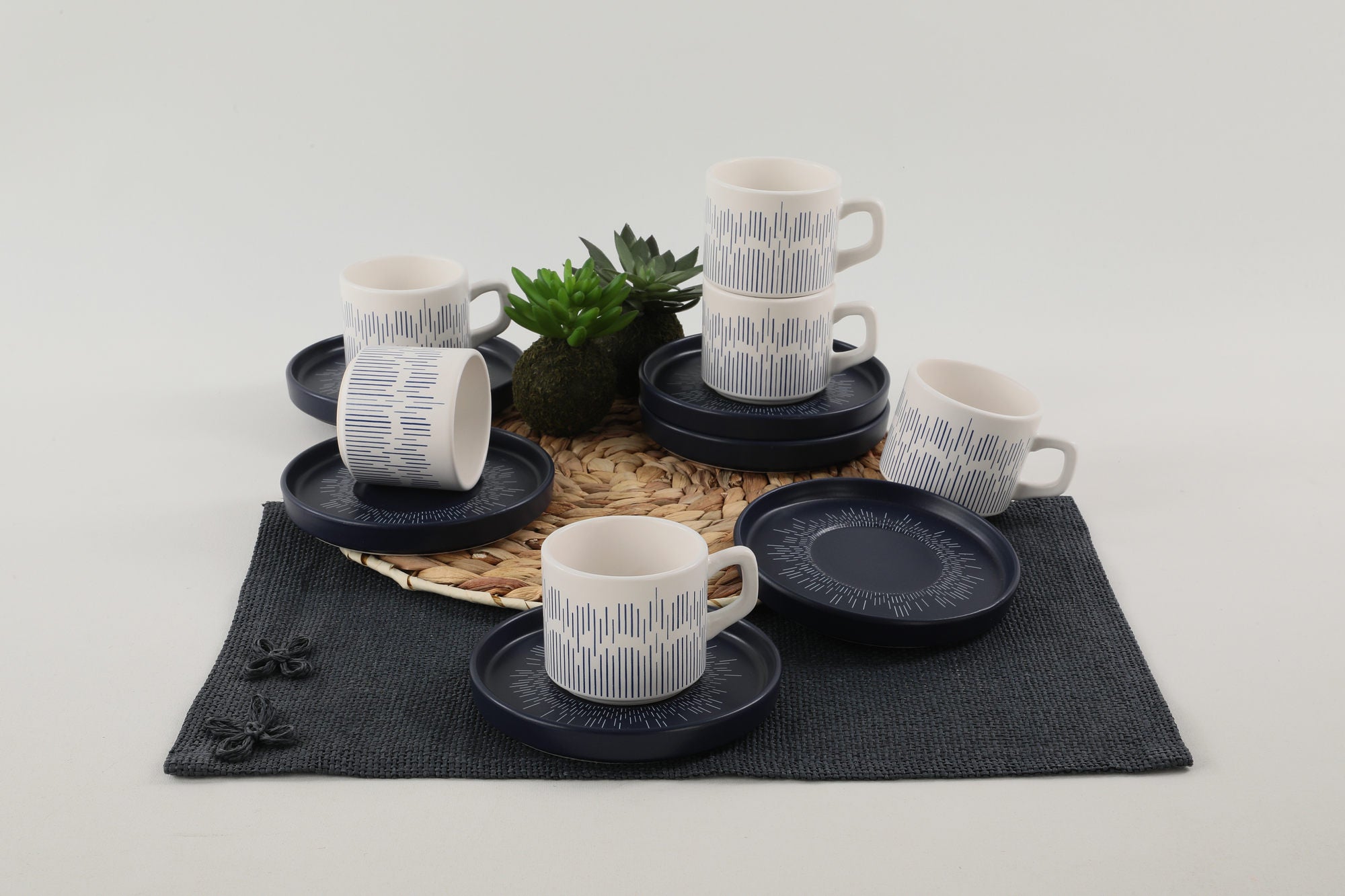 Lot de 6 tasses de café avec sous-tasses Alzan Céramique Motif Rayures Bleu foncé et Blanc