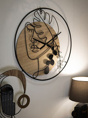 Horloge murale ronde en métal et bois