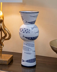 Vase haut en céramique blanche décor poissons et bleu