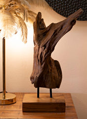 Sculpture en teck recyclé AKAR