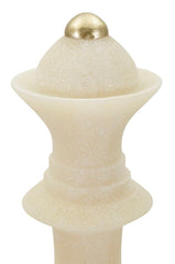 Statuette Reine d'échecs claire avec détails dorés