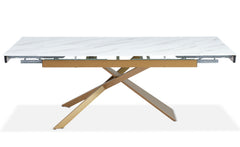 Table extensible Berllo en verre effet marbre blanc avec pieds en or