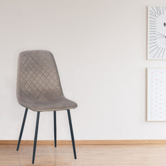 Lot de 4 chaises Atona matelassées velours taupe pieds noir