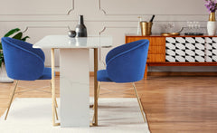 Chaise en velours Armelio bleu avec pieds or